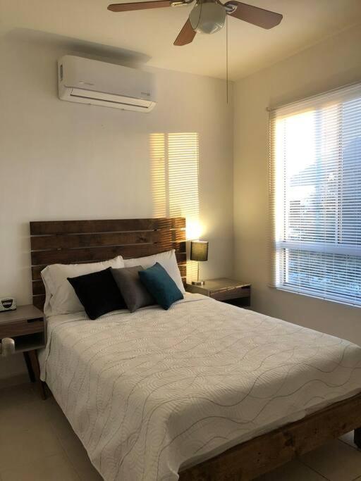 Comfortable And Private House 2 Bedrooms Wifi Parking Free Монтеррей Экстерьер фото